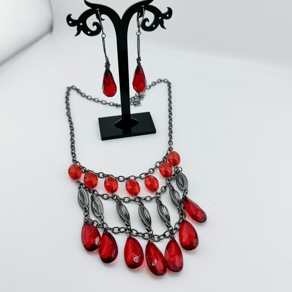 Vintage Parure Blood Red Teardrop Necklace Earrings Set Vampire Glam Bling Drape - Picture 9 of 12
